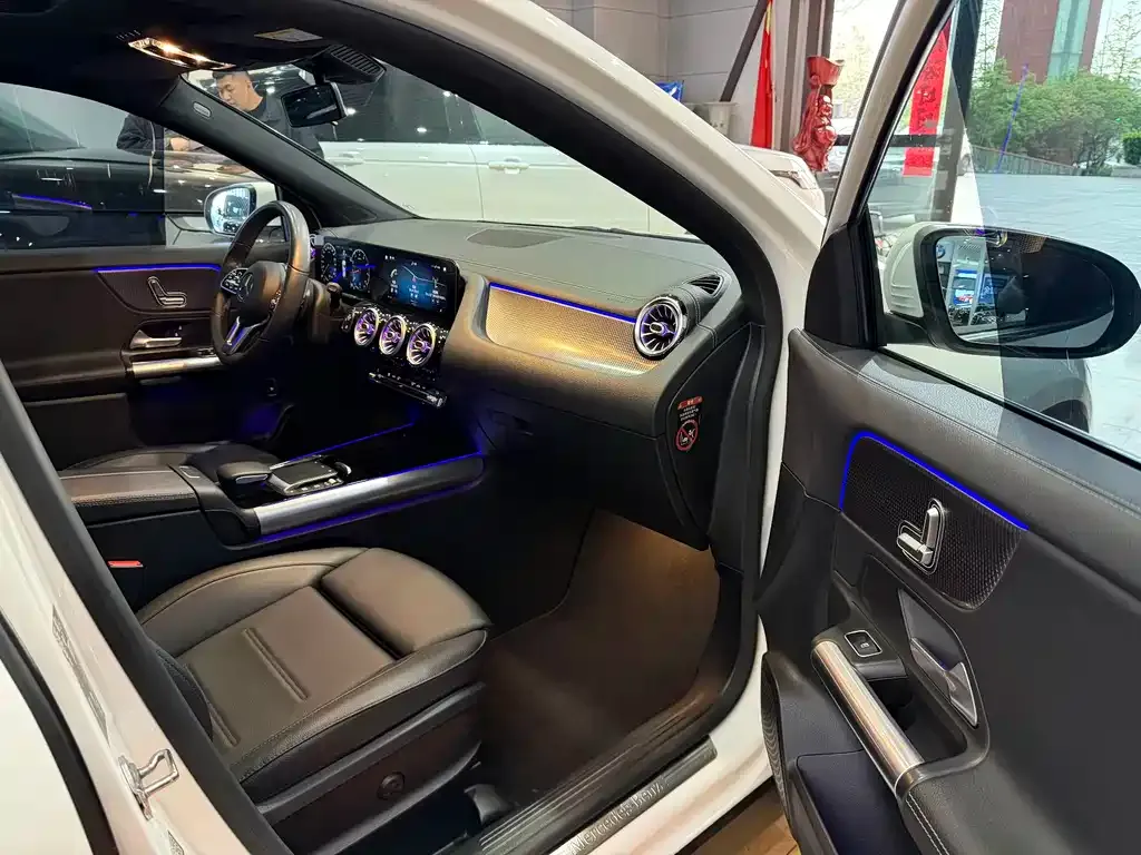 Mercedes-Benz GLA — фото 10