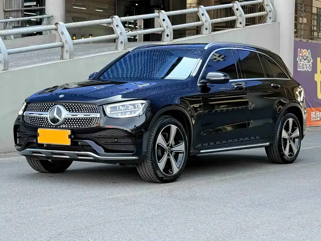 Mercedes-Benz GLC — фото 1