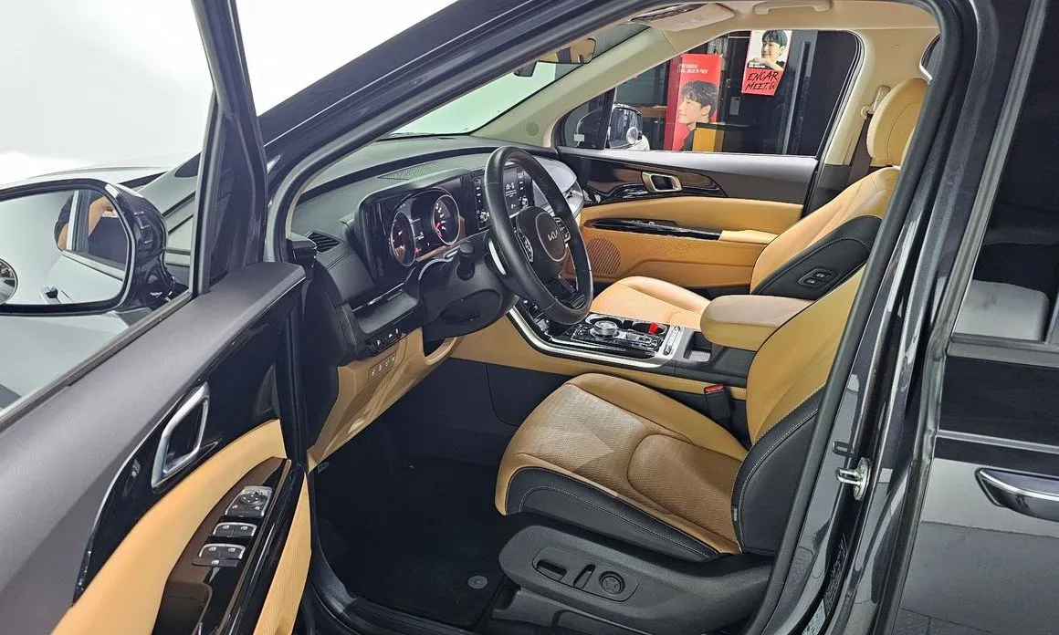 Kia Carnival 2023 из KR, фото 2