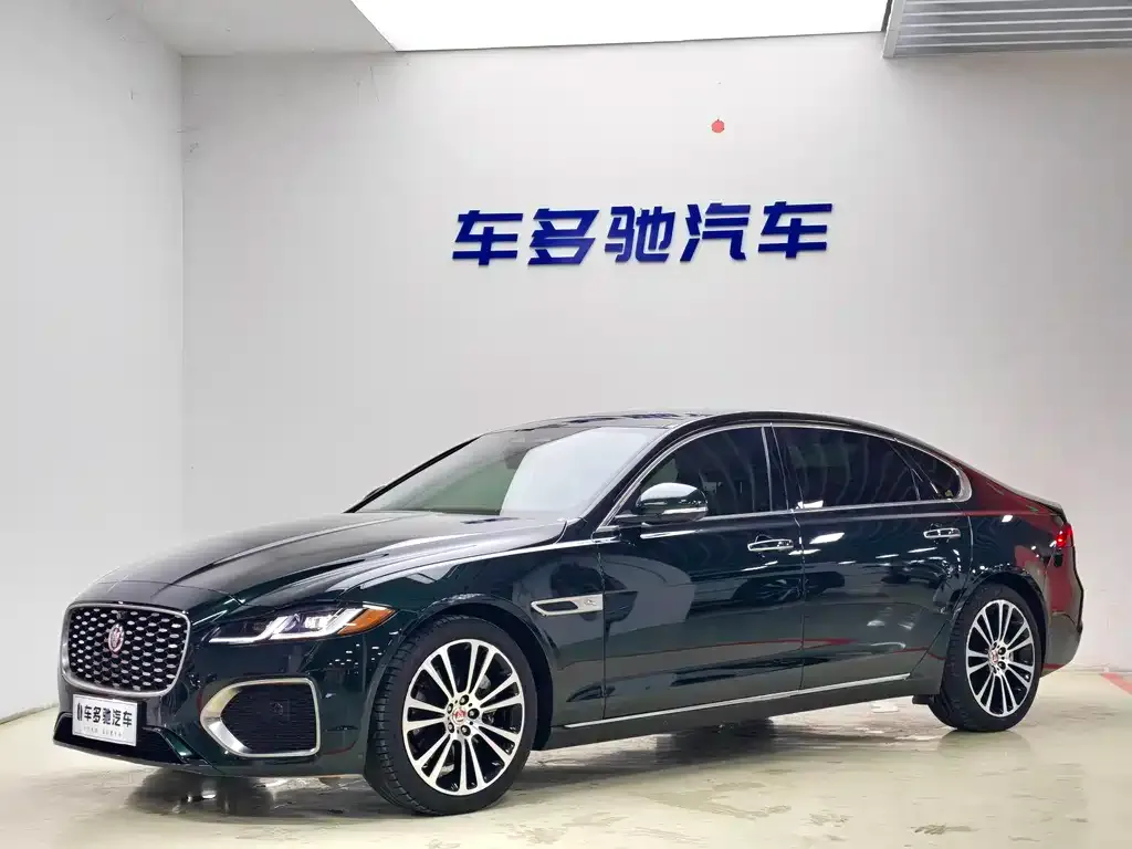 Jaguar XFL — фото 1