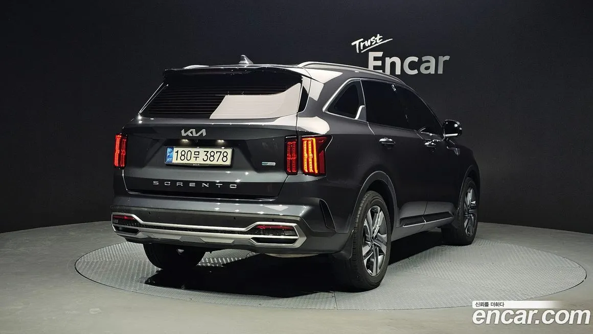 Kia Sorento — фото 8