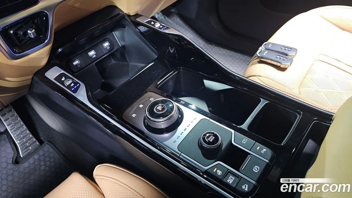 Kia Sorento — фото 10
