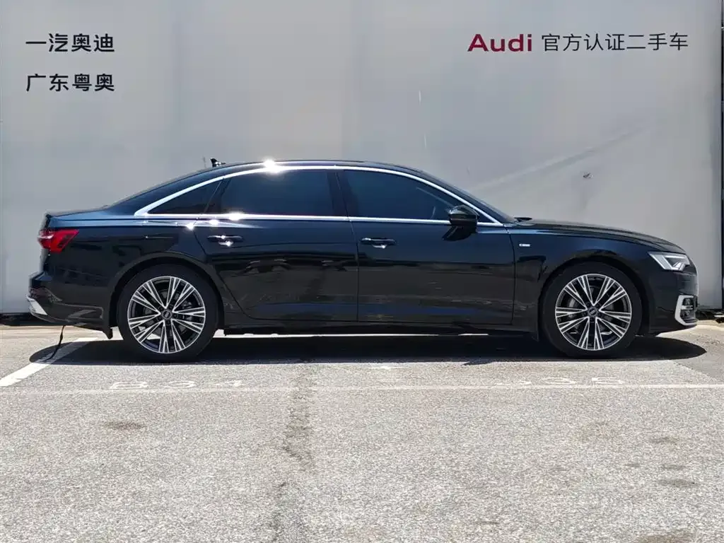 Audi A6L — фото 5