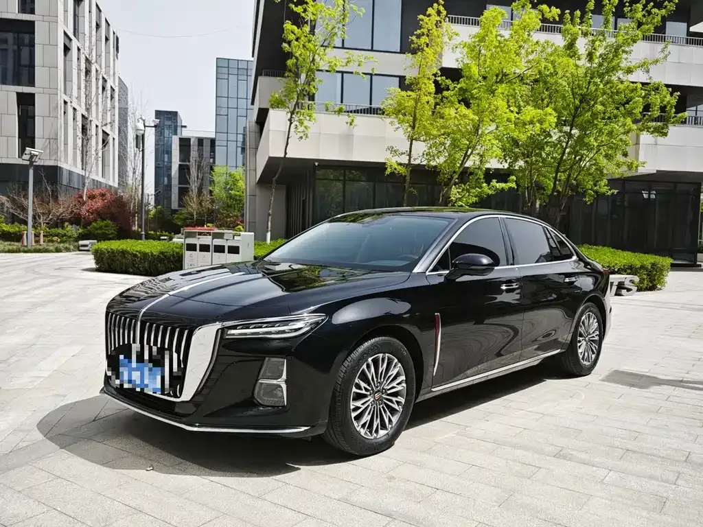 Hongqi H5 — фото 1