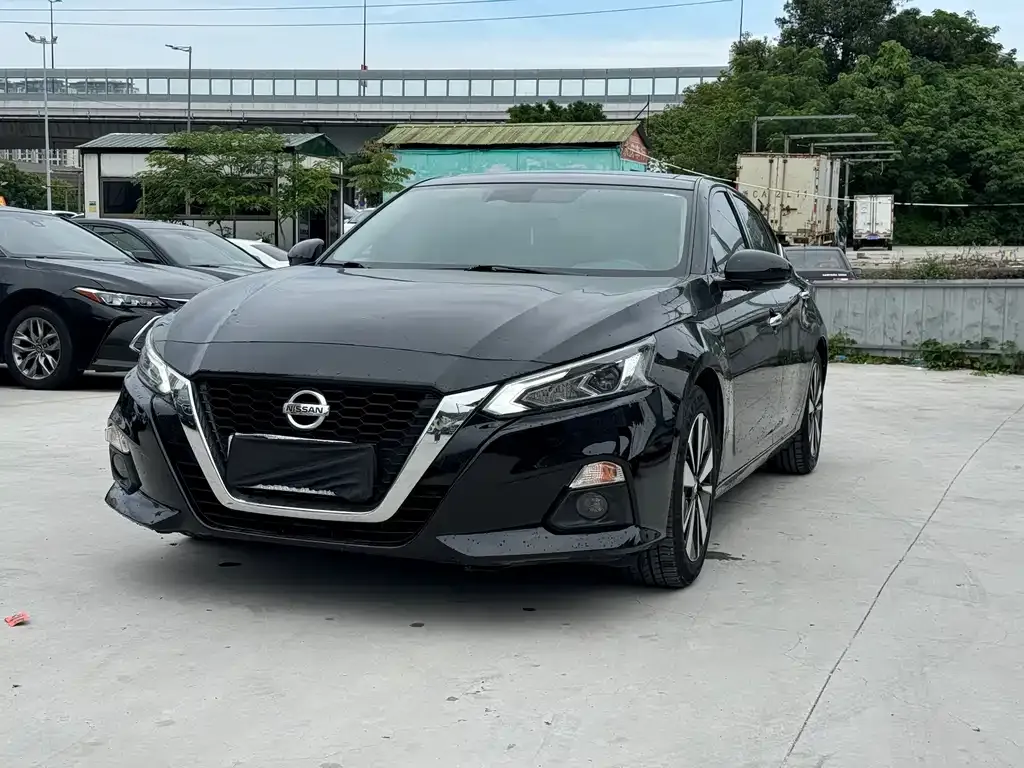 Nissan Teana