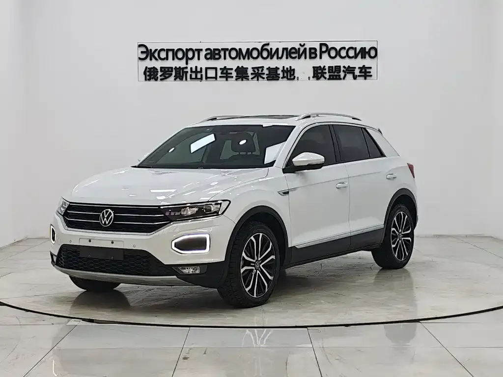 Volkswagen T-Roc — фото 1