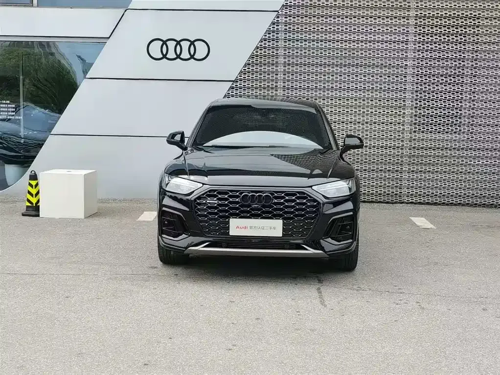 Audi Q5L Sportback — фото 9