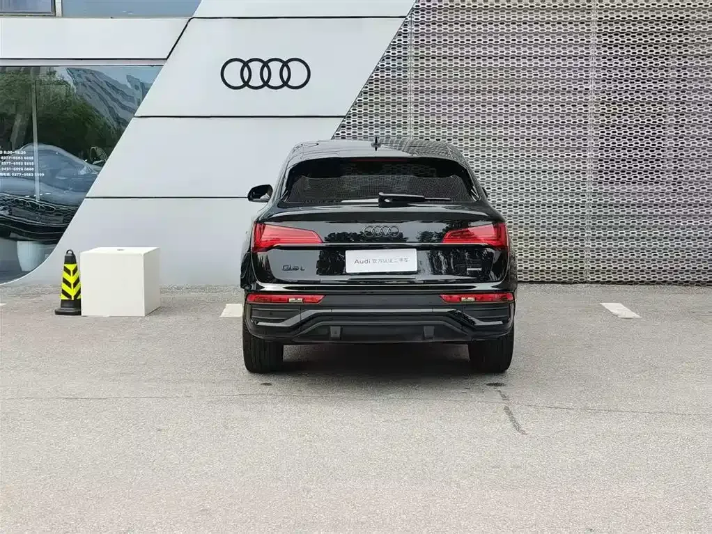 Audi Q5L Sportback — фото 4
