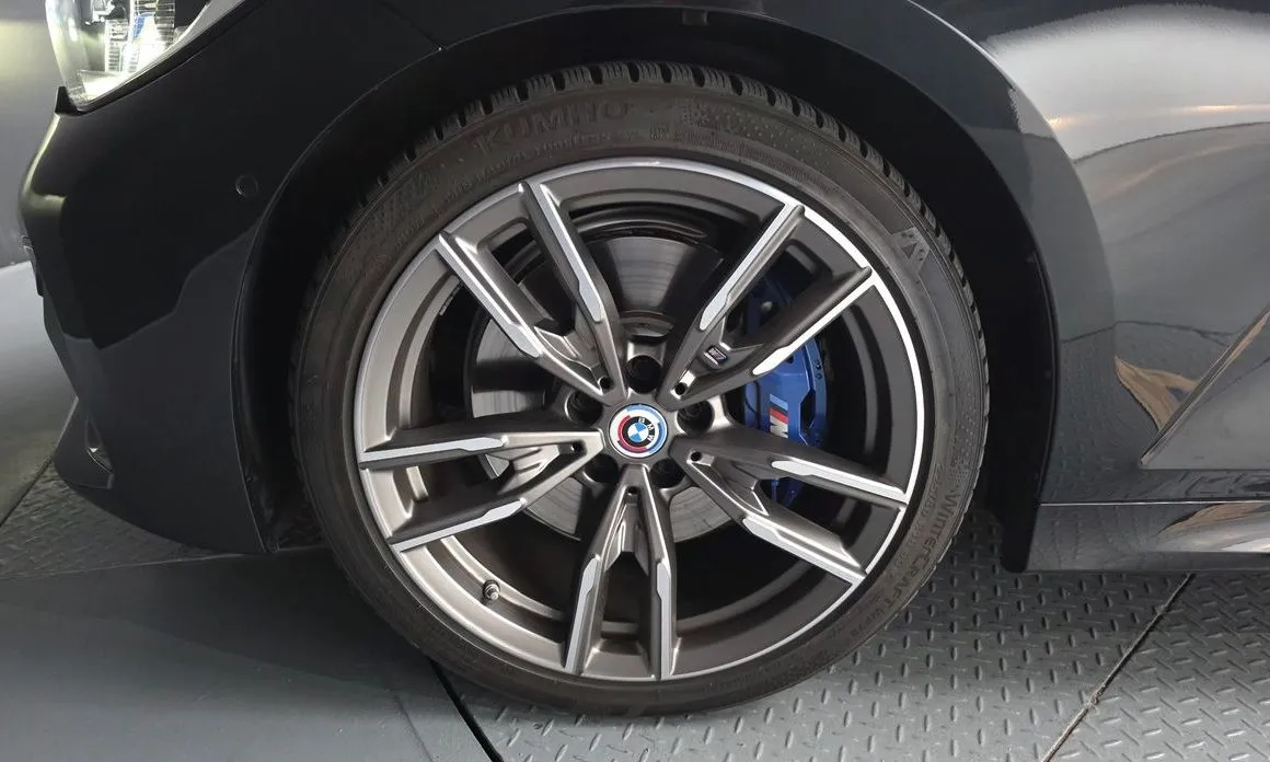 BMW 3-Series 2022 из KR, фото 9