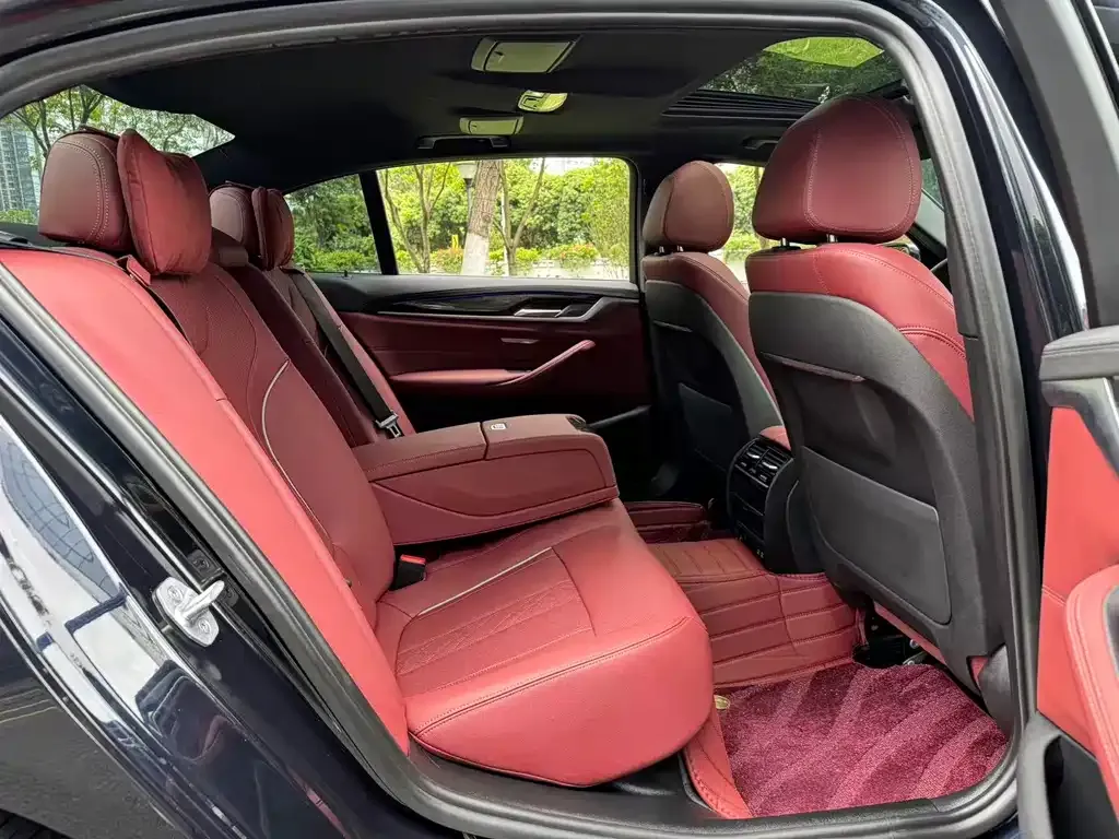 BMW 5 Series — фото 2