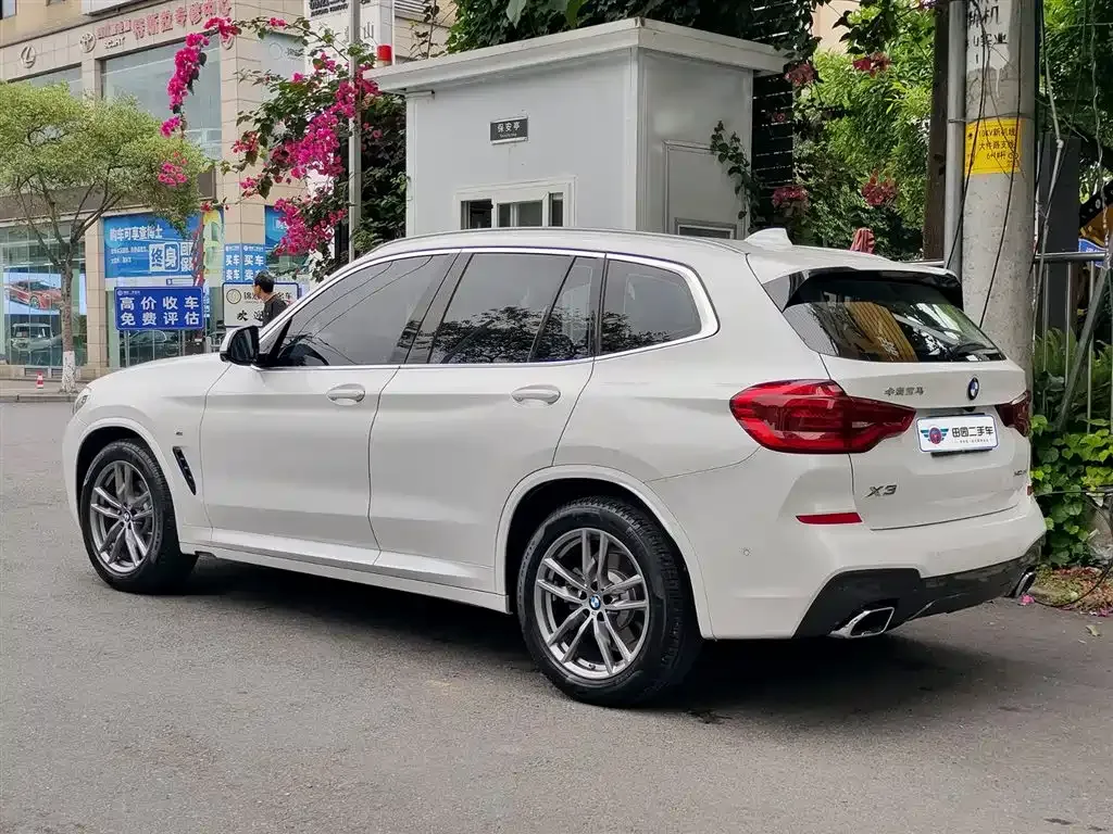 BMW X3 — фото 10