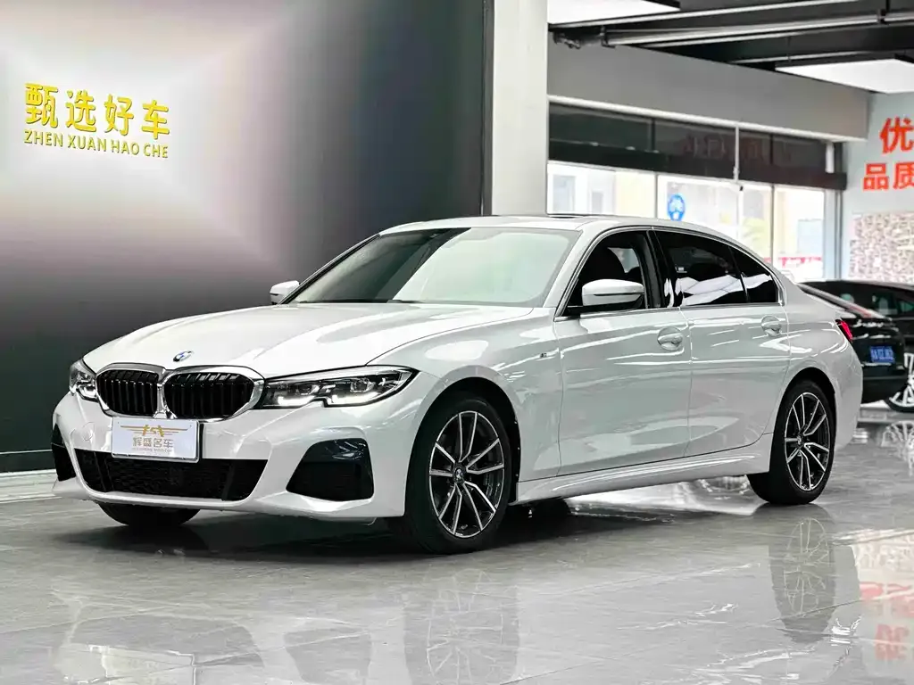 BMW 3 Series 2022 из CN, фото 1