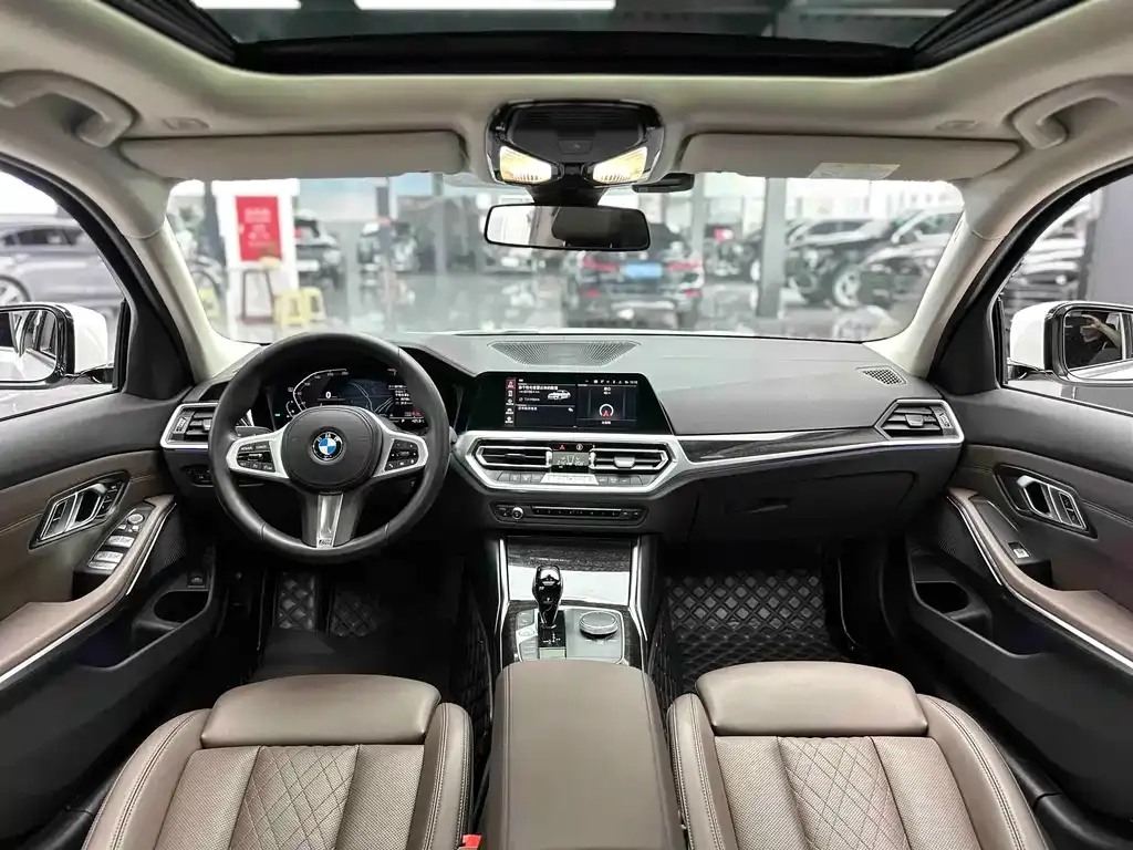 BMW 3 Series 2022 из CN, фото 8