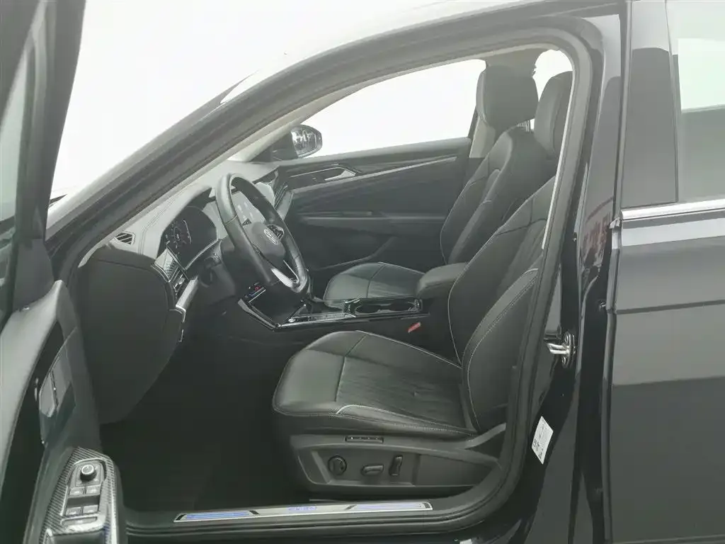 Volkswagen Passat New Energy 2023 из CN, фото 8