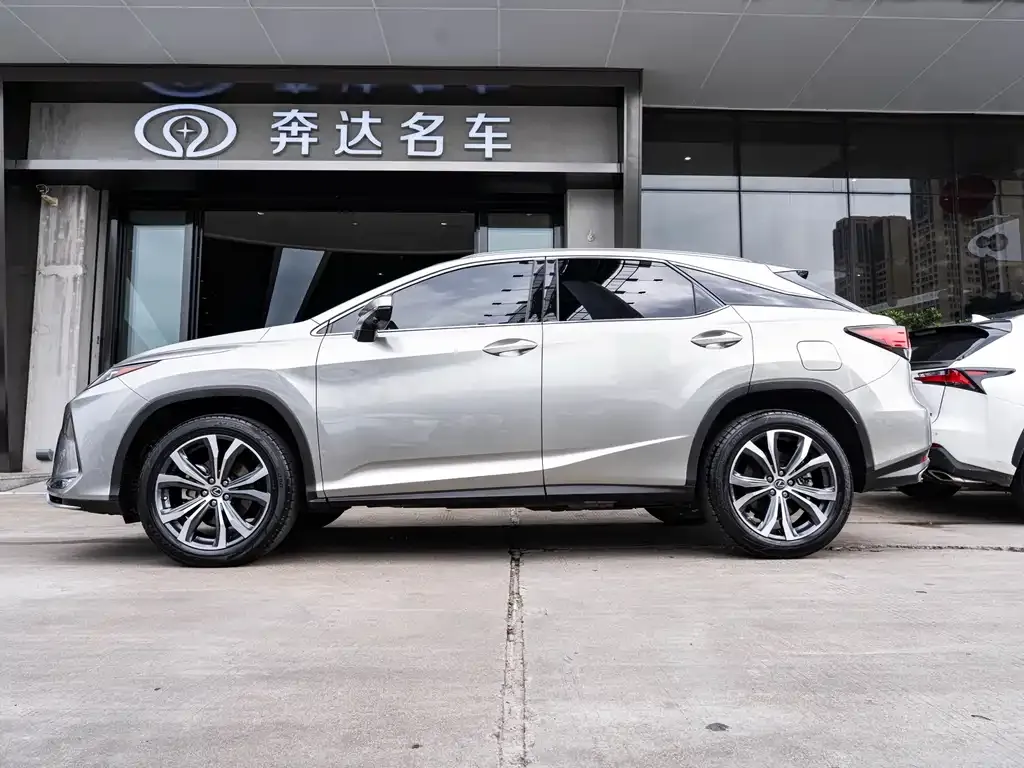 Lexus RX — фото 10
