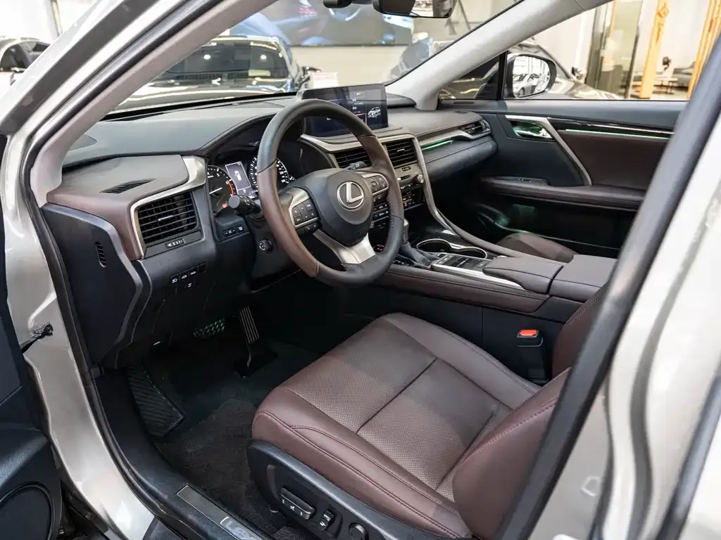 Lexus RX — фото 9