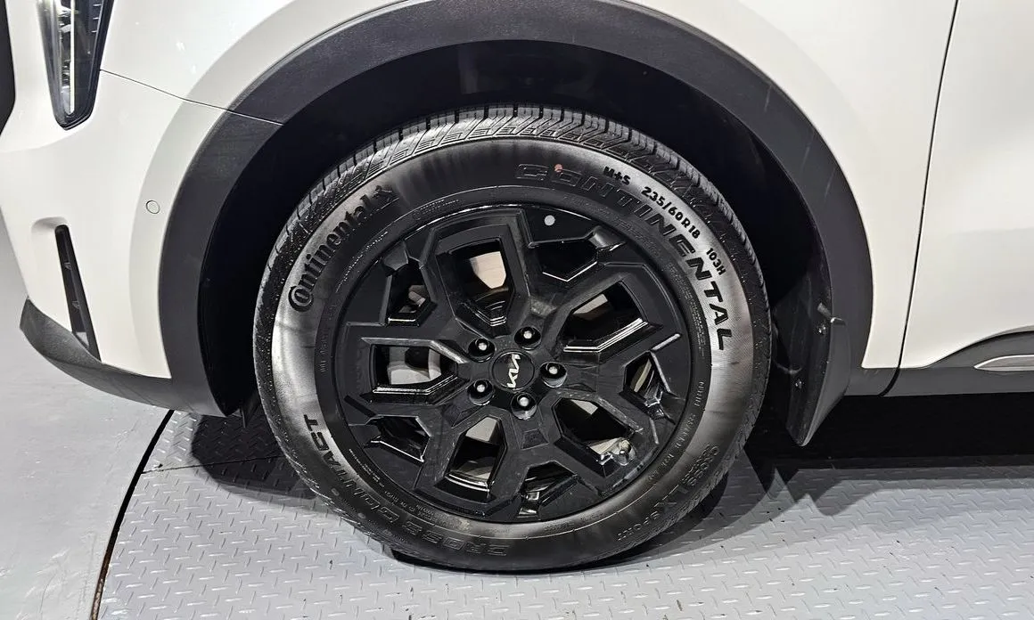 Kia Sorento — фото 3