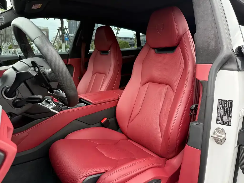 Lamborghini Urus 2021 из CN, фото 4