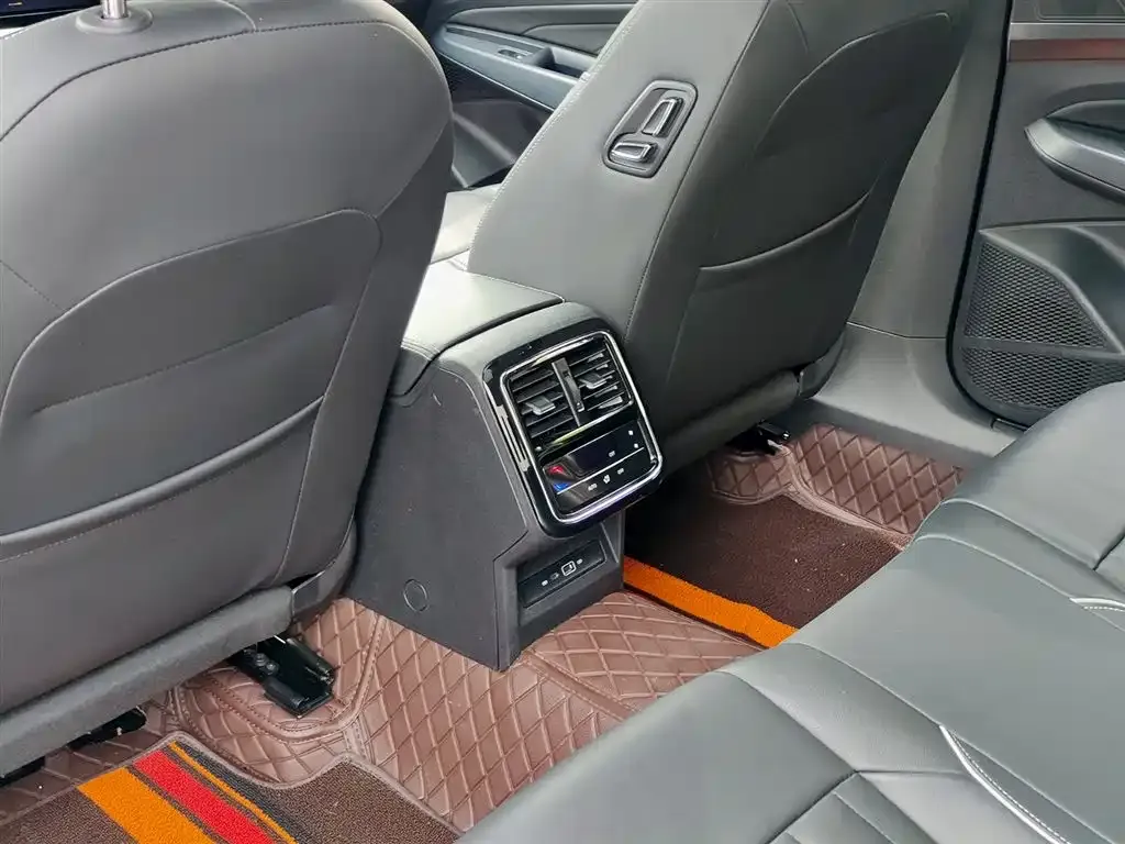 Volkswagen Passat — фото 2