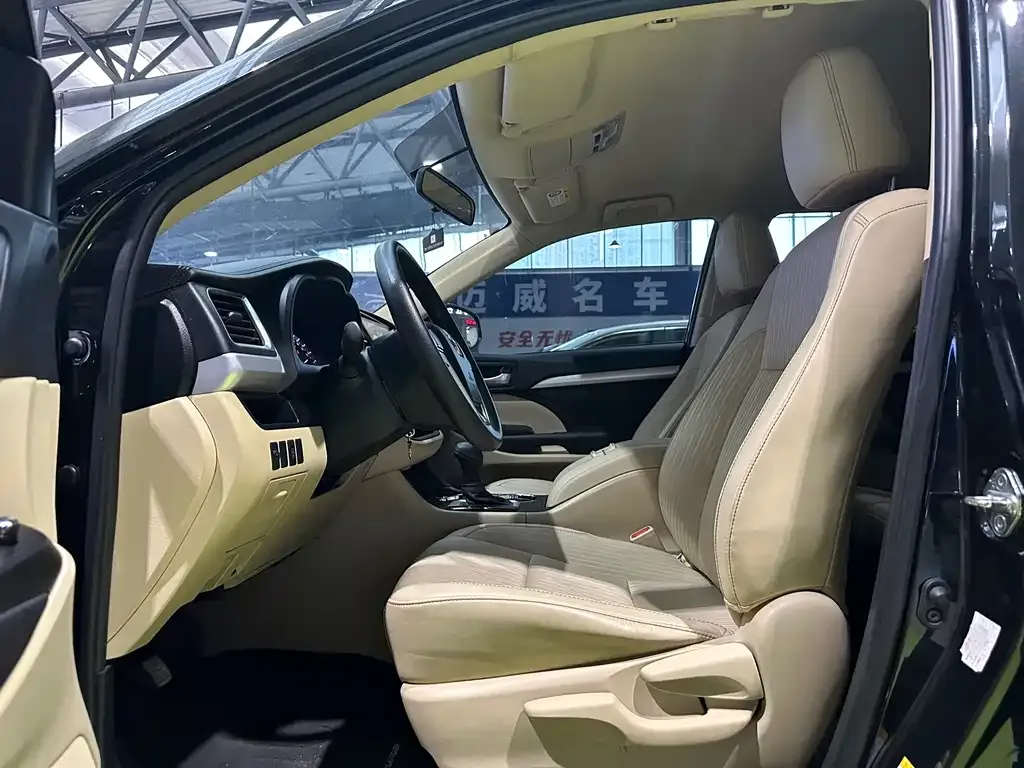 Toyota Highlander 2021 из CN, фото 5