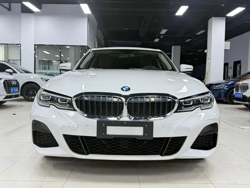 BMW 3 Series 2022 из CN, фото 7