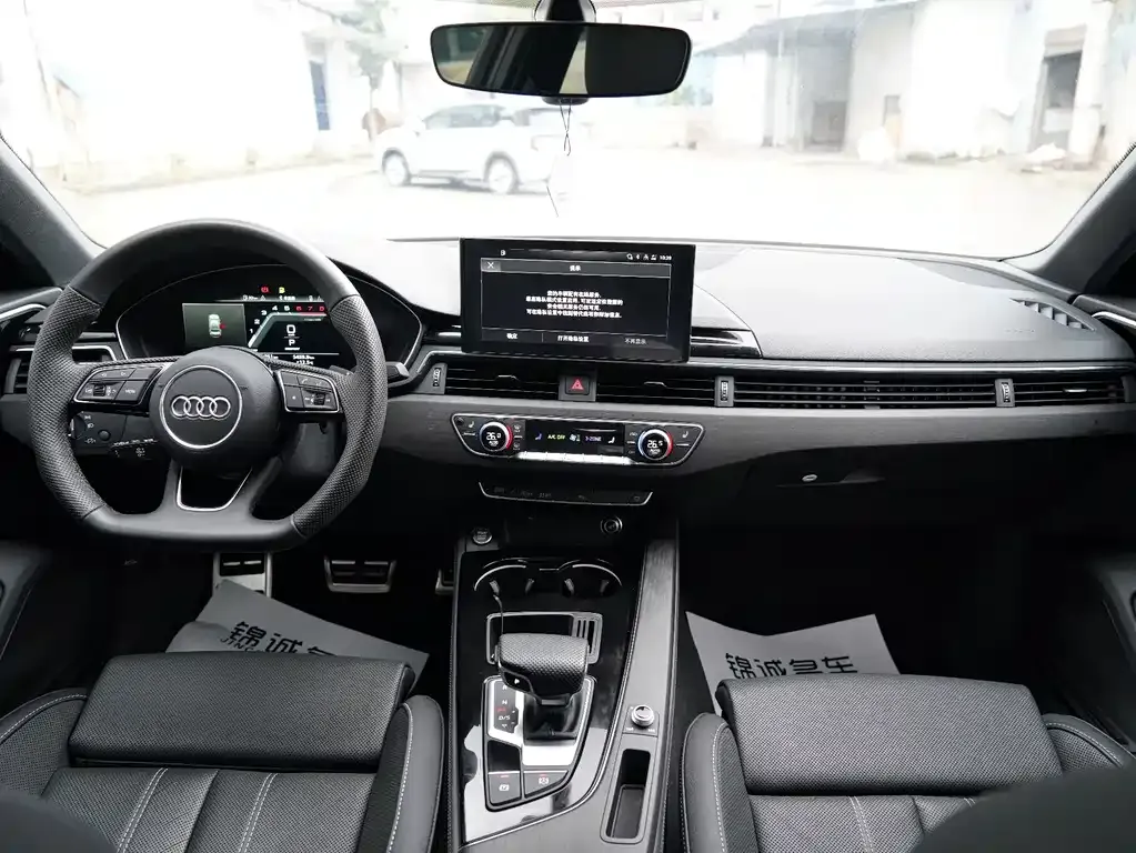Audi A4L — фото 5