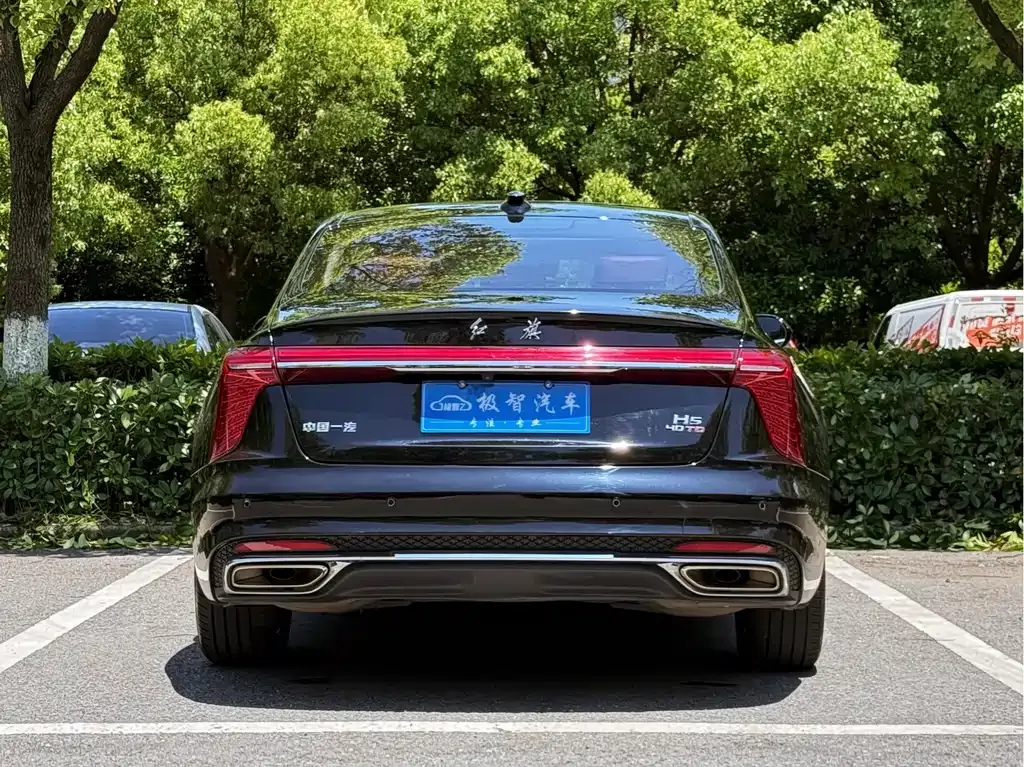 Hongqi H5 — фото 6