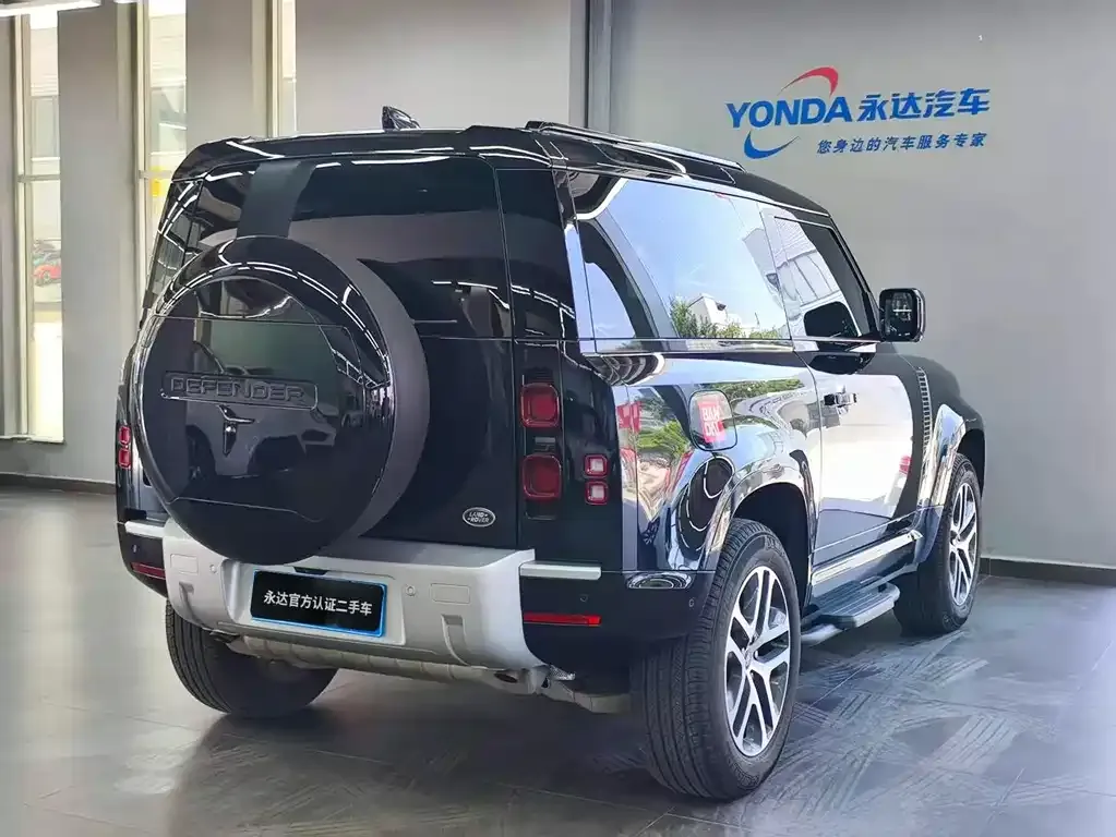 Land Rover Defender — фото 10