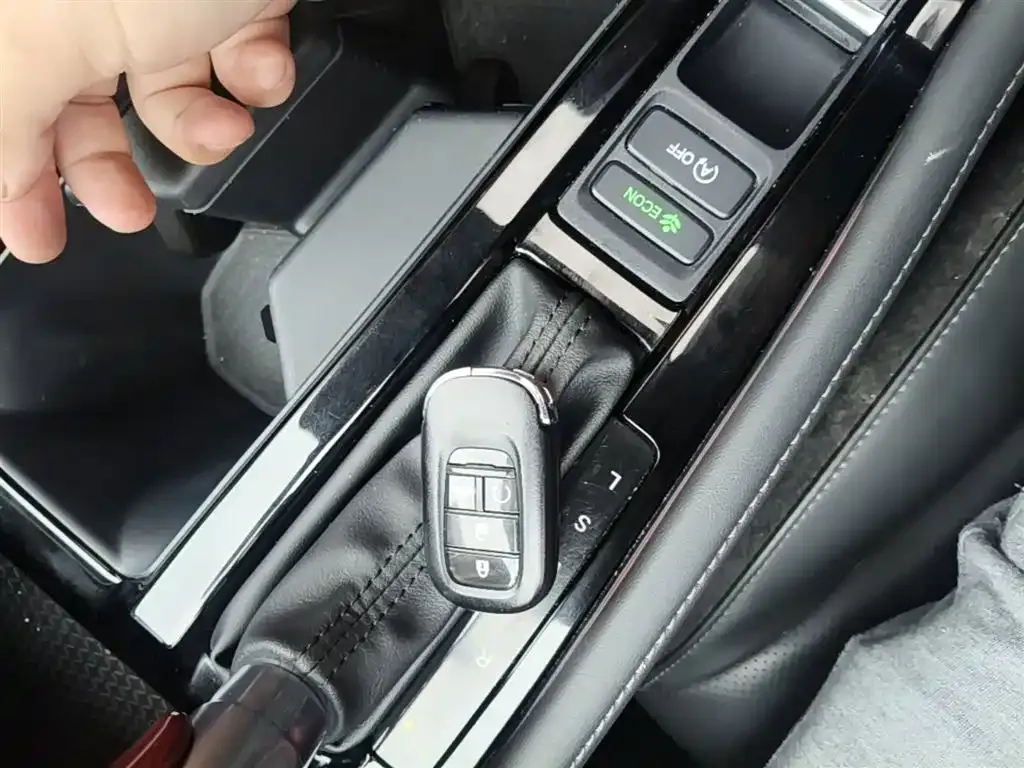 Honda Accord — фото 3