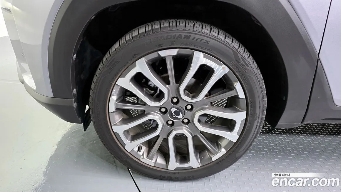 KG Mobility (Ssangyong) Torres — фото 10