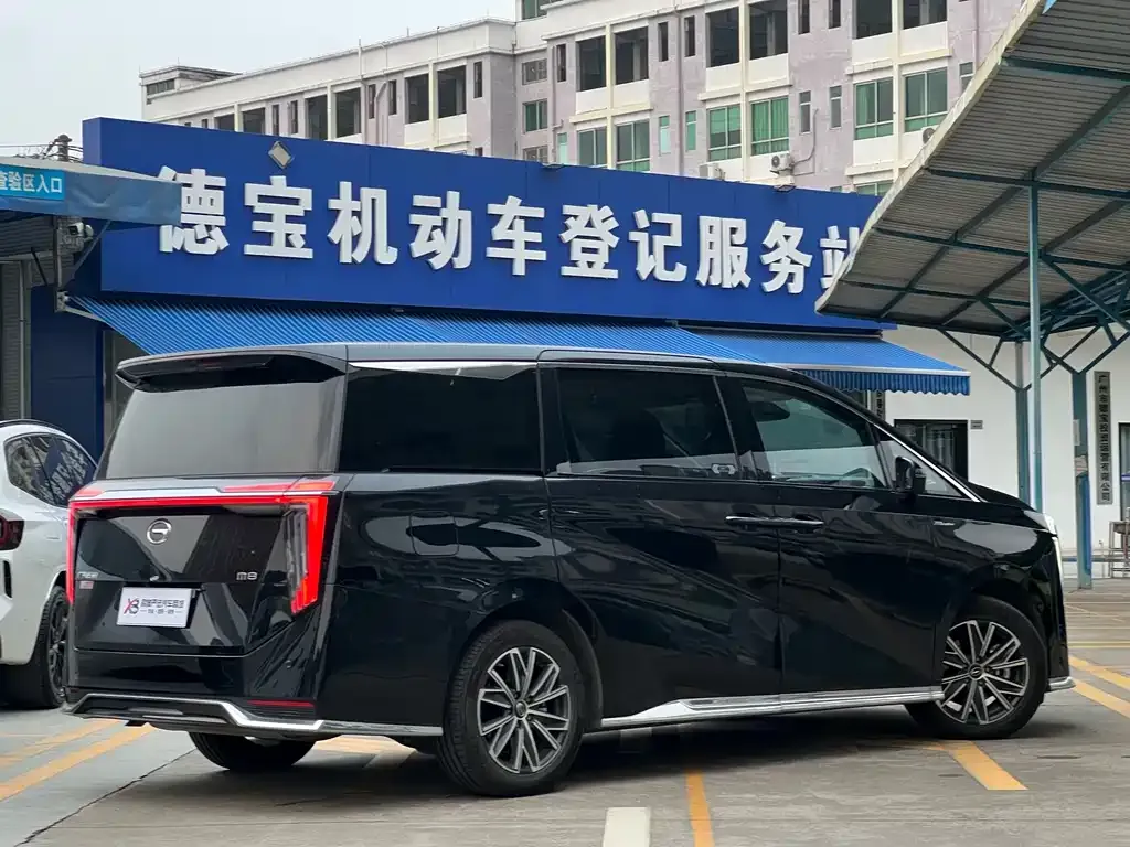 GAC Motor Trumpchi M8 — фото 10
