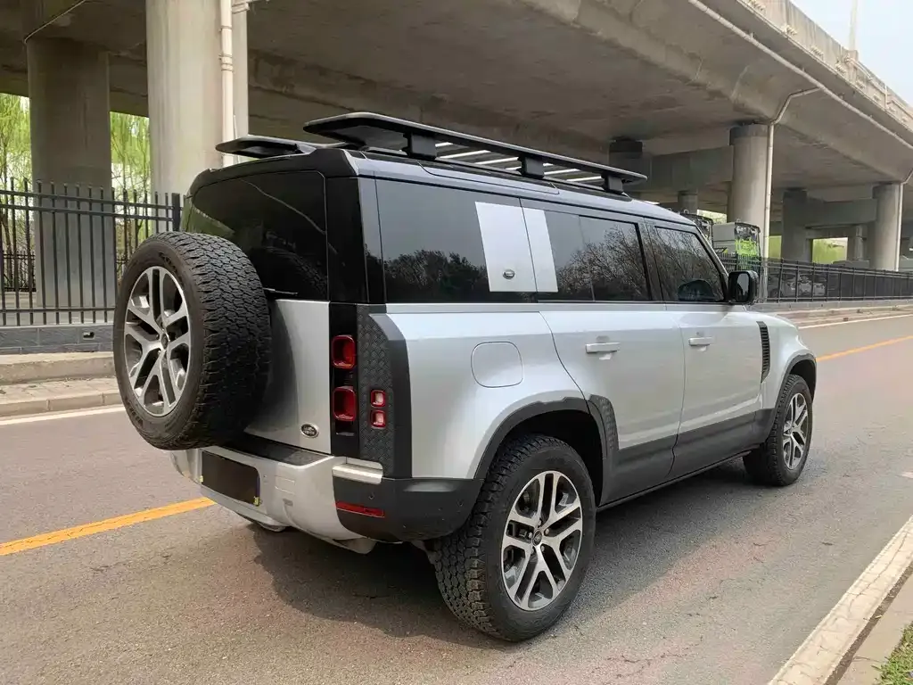 Land Rover Defender — фото 4