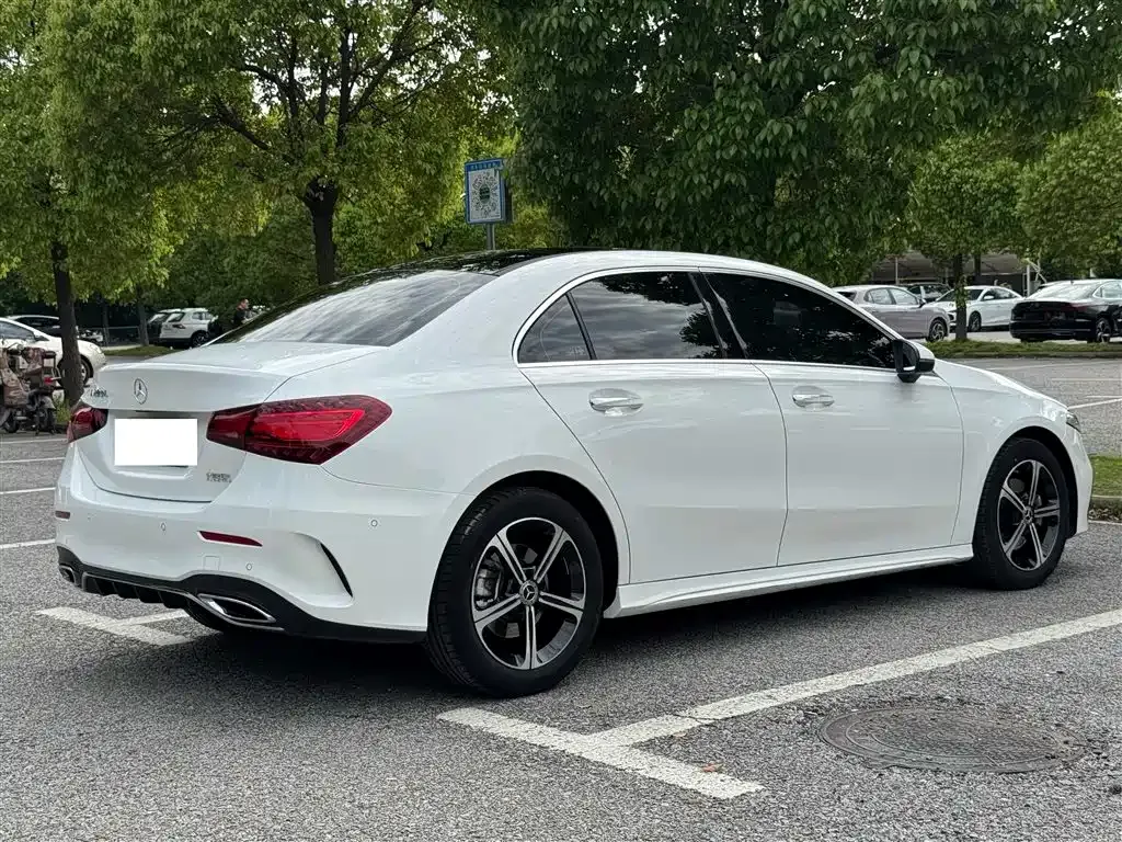 Mercedes-Benz A-Class — фото 8