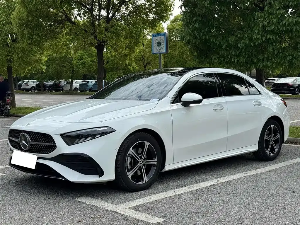 Mercedes-Benz A-Class — фото 10