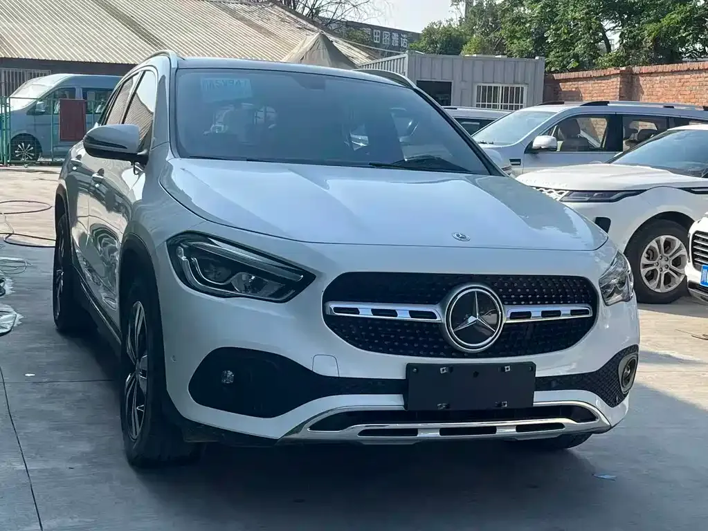 Mercedes-Benz GLA — фото 6