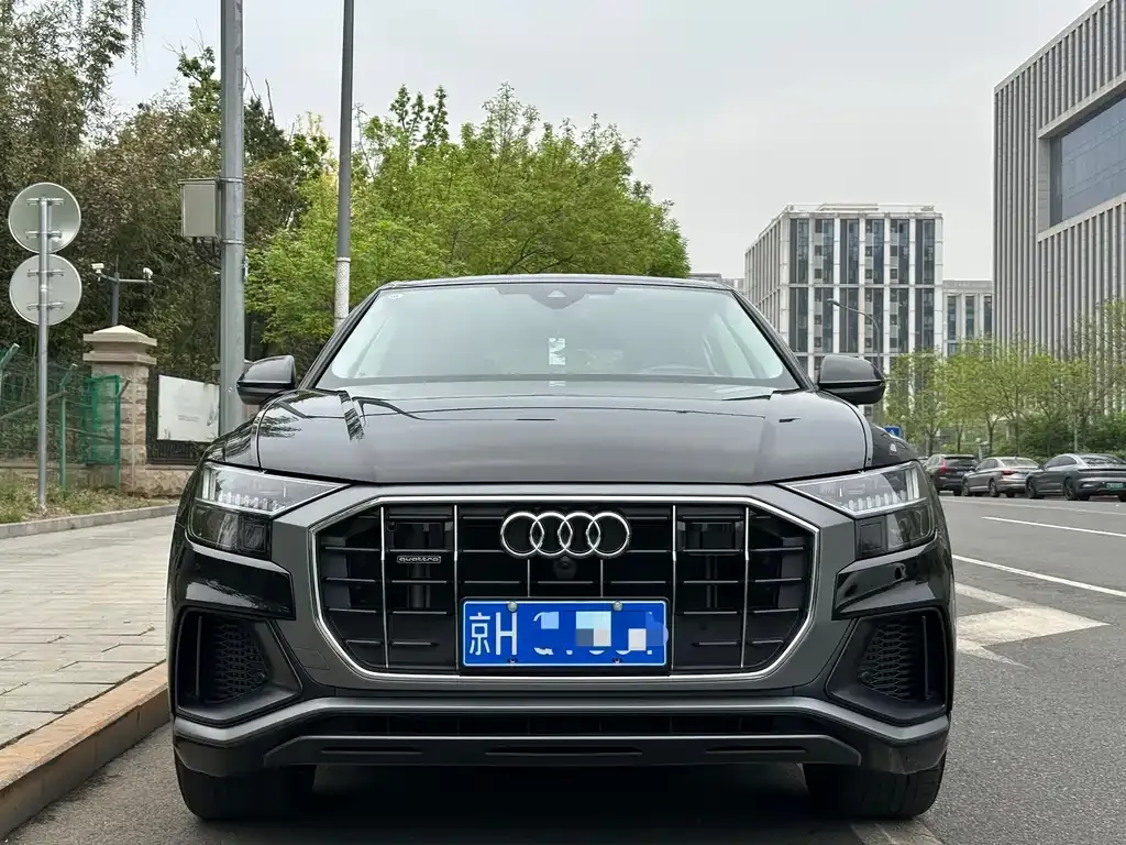 Audi Q8 — фото 4