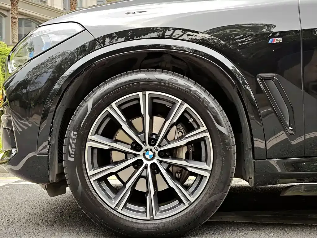 BMW X5 (Import) — фото 3