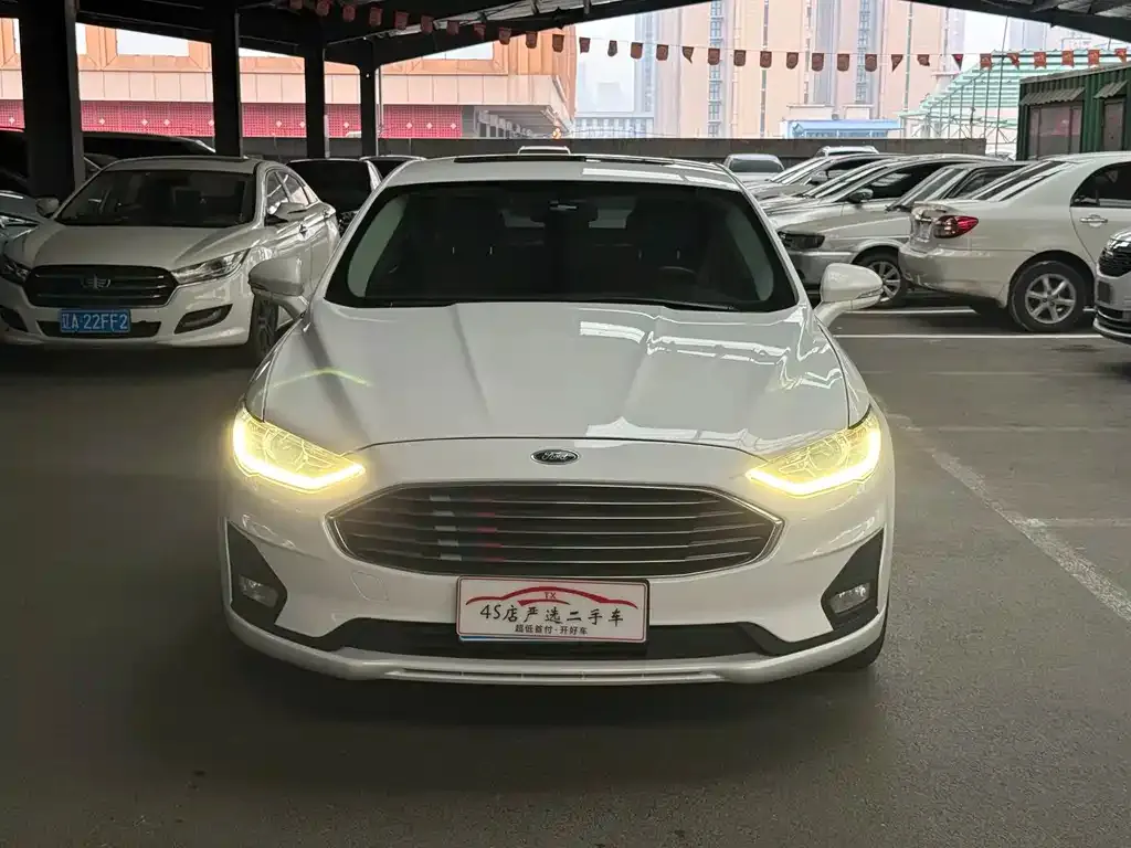 Ford Mondeo 2021 из CN, фото 3