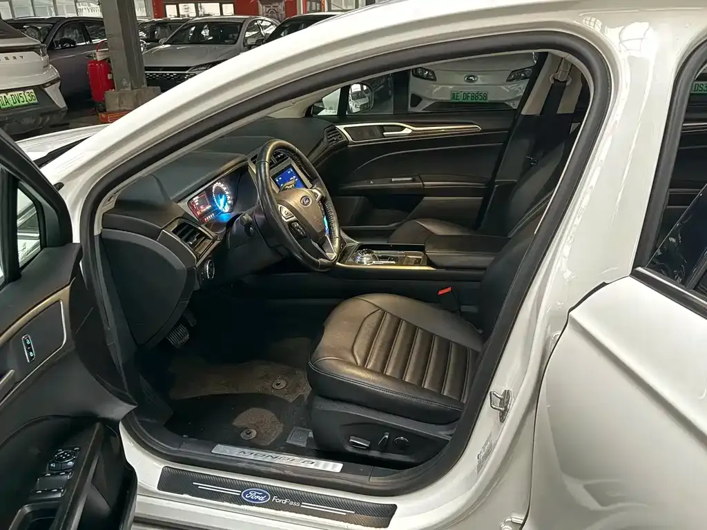Ford Mondeo 2021 из CN, фото 7