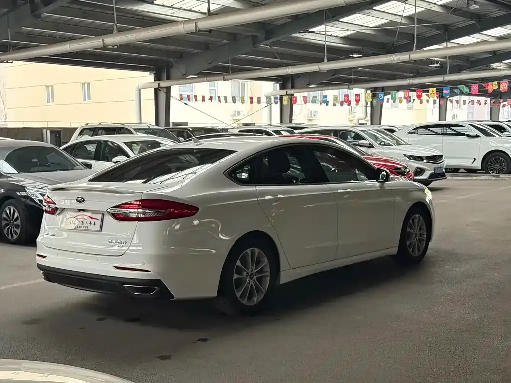 Ford Mondeo 2021 из CN, фото 5