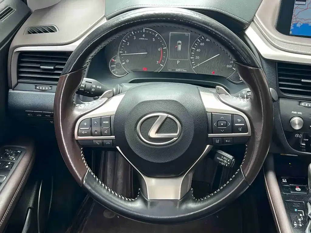 Lexus RX — фото 5