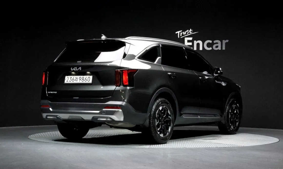 Kia Sorento — фото 10