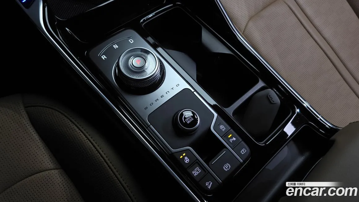 Kia Sorento — фото 9