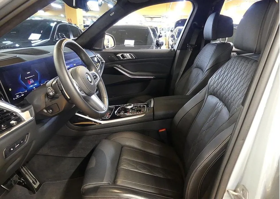 BMW X7 2024 из KR, фото 2