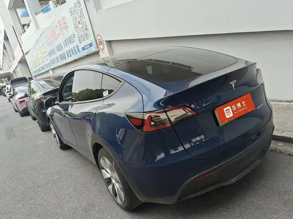 Tesla Model Y — фото 4