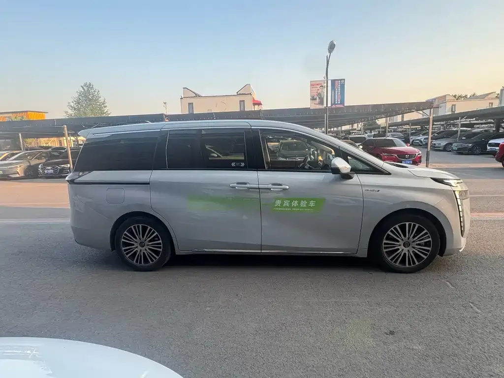 GAC Motor E8 Hybrid 2025 из CN, фото 2