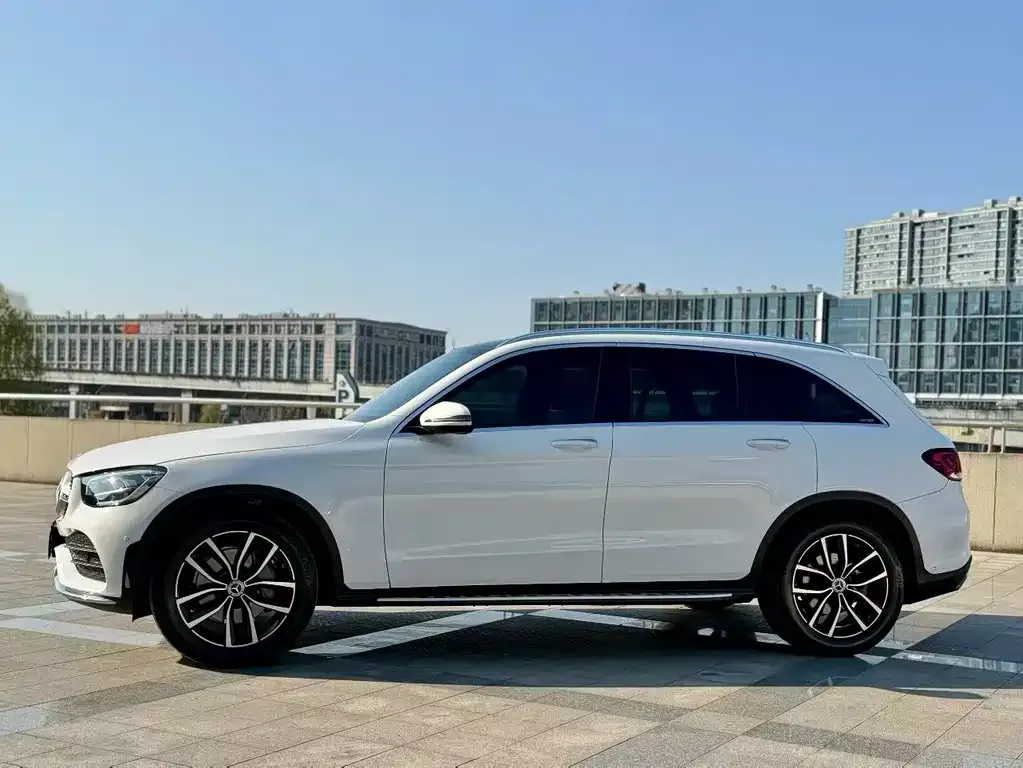 Mercedes-Benz GLC — фото 6