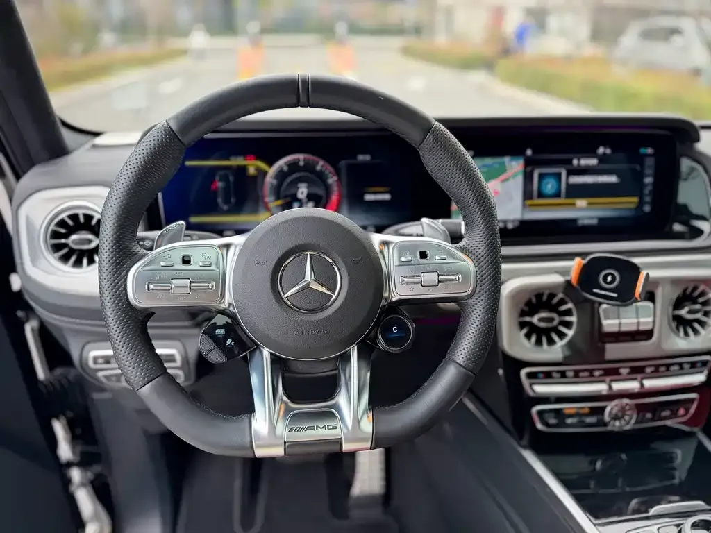 Mercedes-Benz G-Class AMG — фото 7