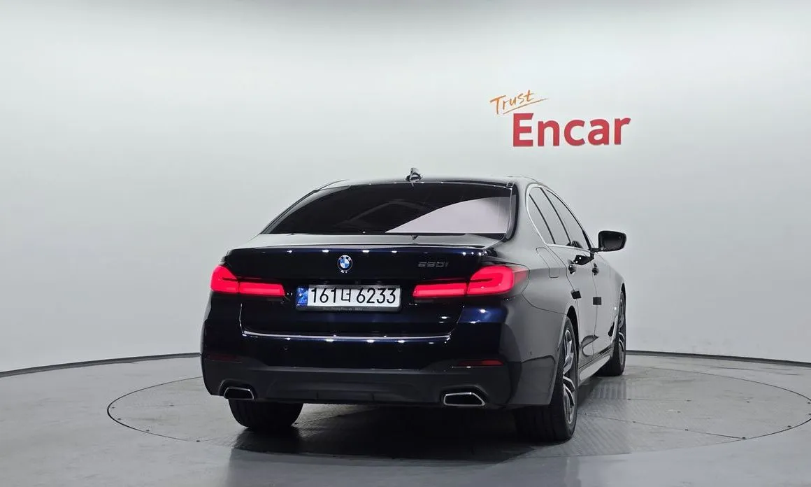 BMW 5-Series 2023 из KR, фото 3