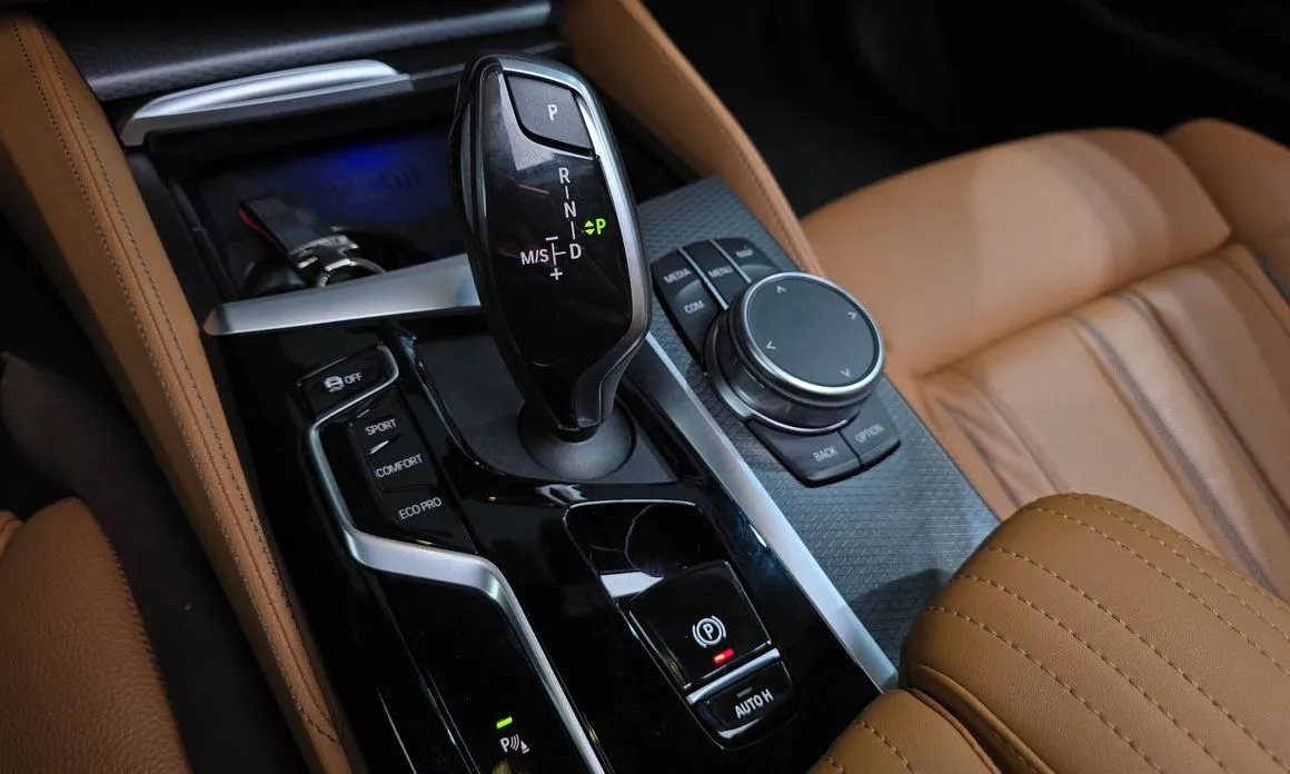 BMW 5-Series 2023 из KR, фото 6